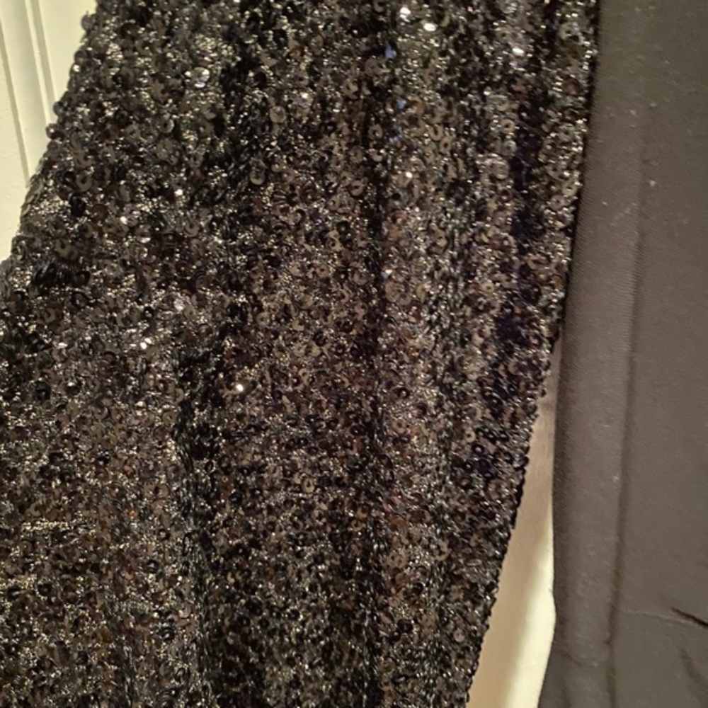 PRICE DROP!!! ADRIANNA PAPELL BLACK DRESS SEQUIN SLEEVES SIZE 4 - Picture 6 of 16